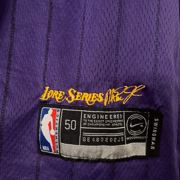 Lebron James Jersey - Picture 3 of 3